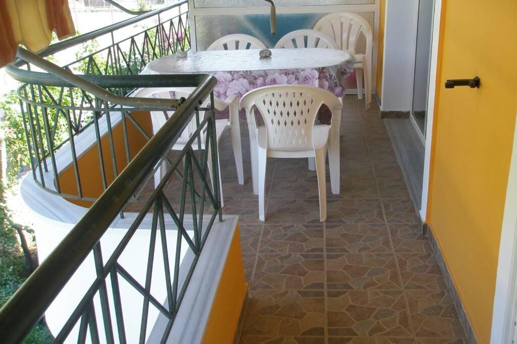Lina'S Apartment ฮีมาเรอ ภายนอก รูปภาพ
